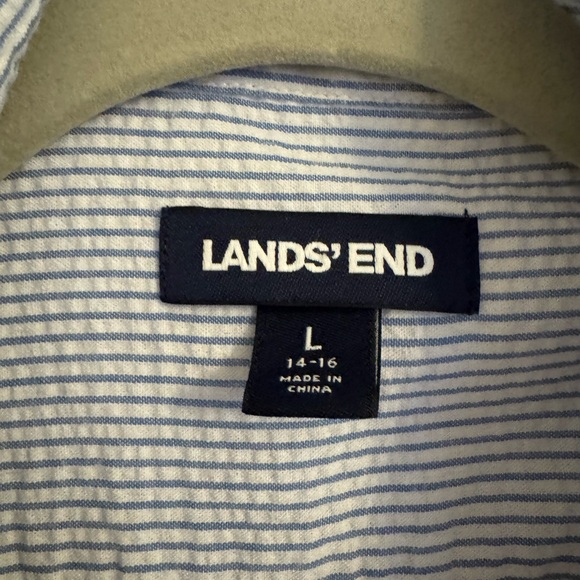 Lands’ End button down tunic! - Picture 2 of 5